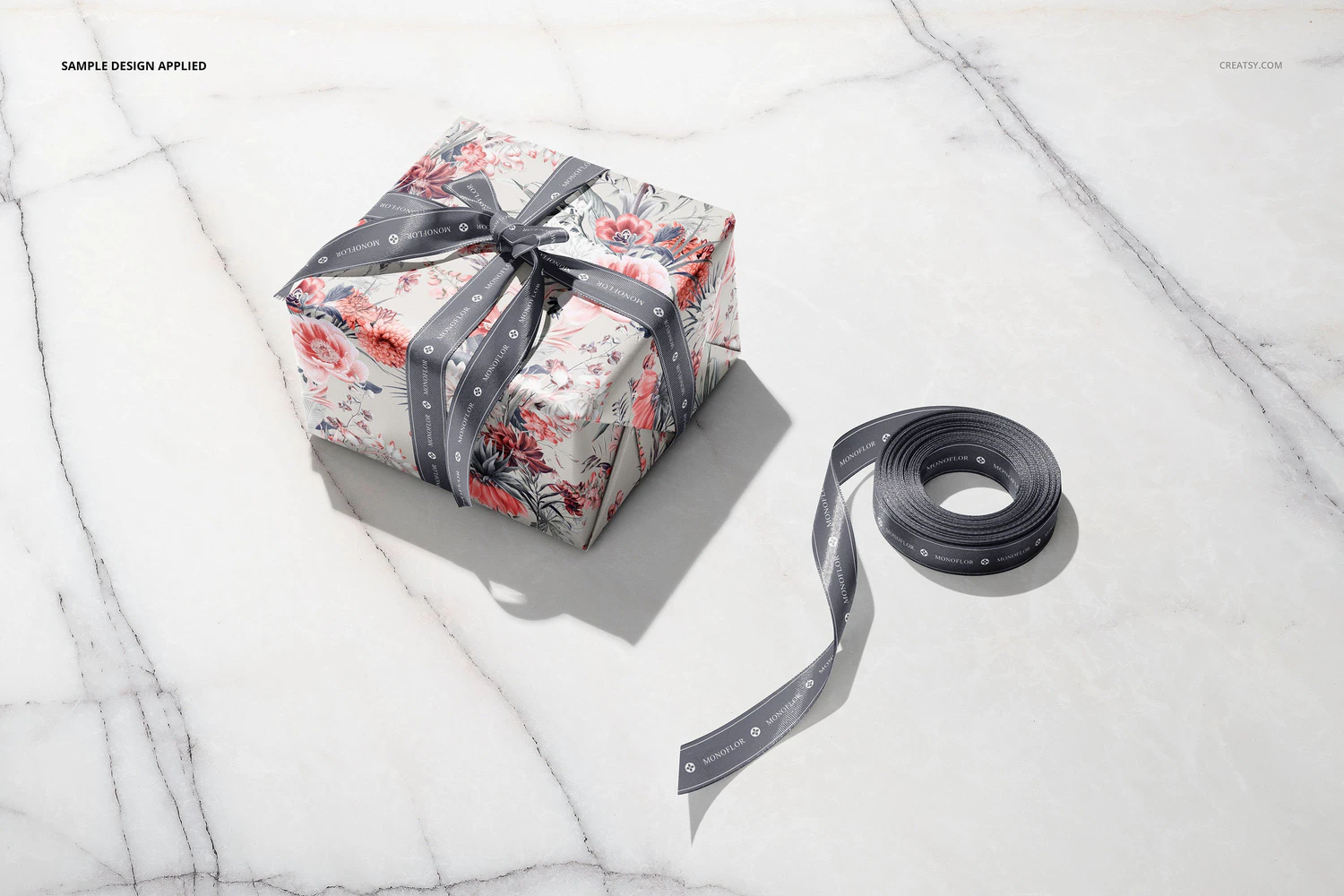 3325 手持礼物礼品盒丝带包装纸图案印花贴图设计ps样机素材展示效果 Gift Box Wrapping Paper Mockup