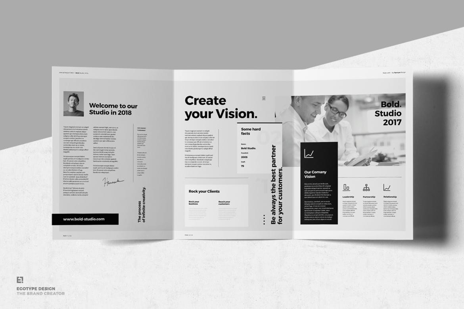 3600 个人简历简介作品集包装画册设计ID模板 Trifold Brochures