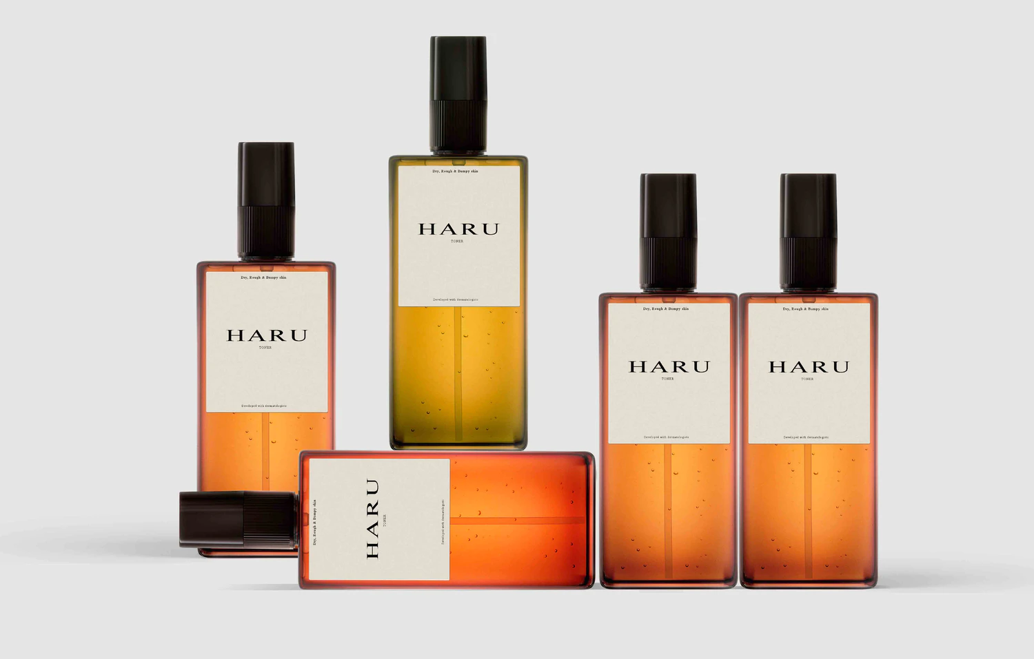 4881 5款极简护肤品化妆品玻璃瓶香水瓶纸盒包装盒PSD外观设计展示样机Haru Toner – Cosmetic Produt Mockup
