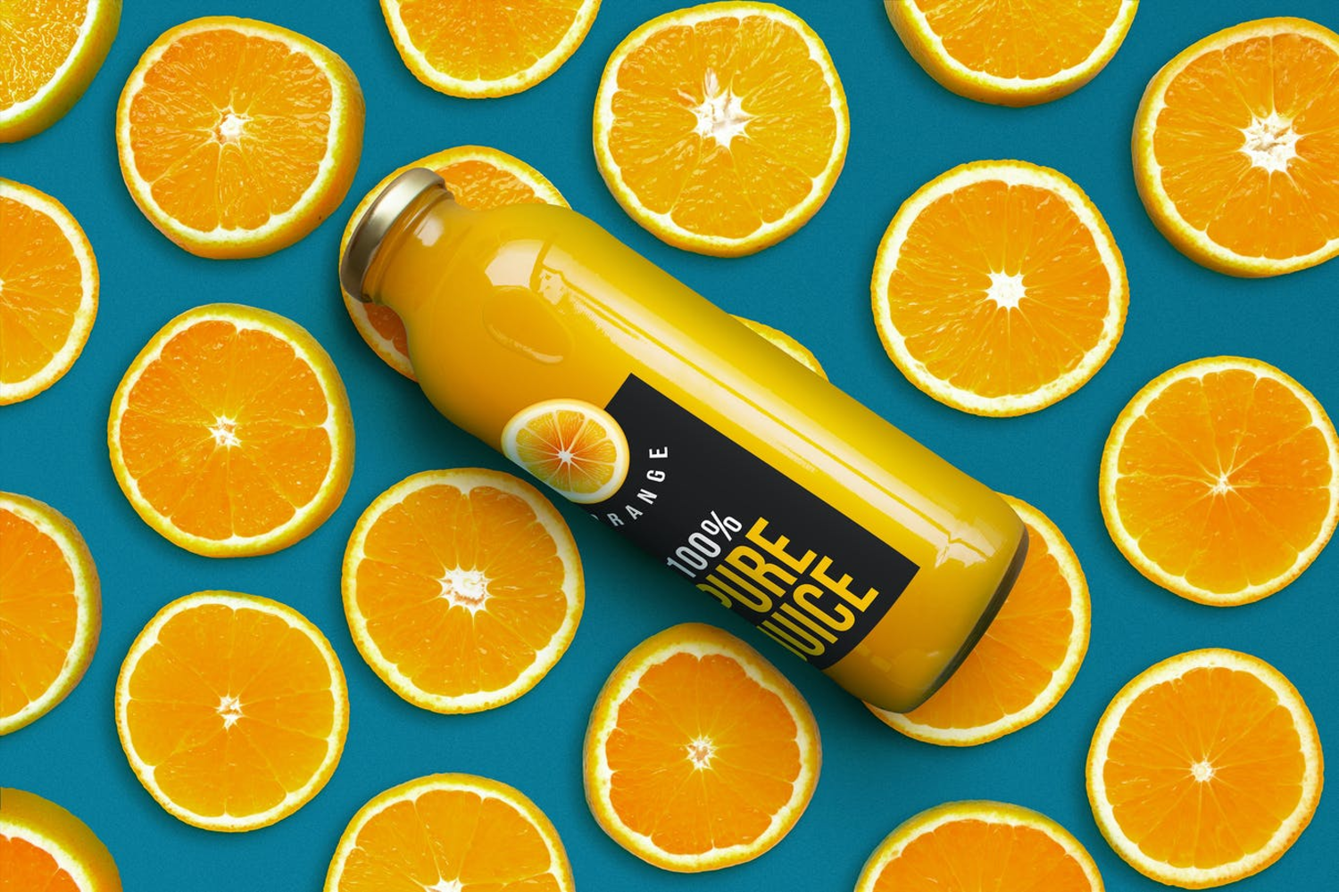 30 鲜橙果肉背景橙汁PV瓶包装设计样机 Orange Juice Bottle Mockup